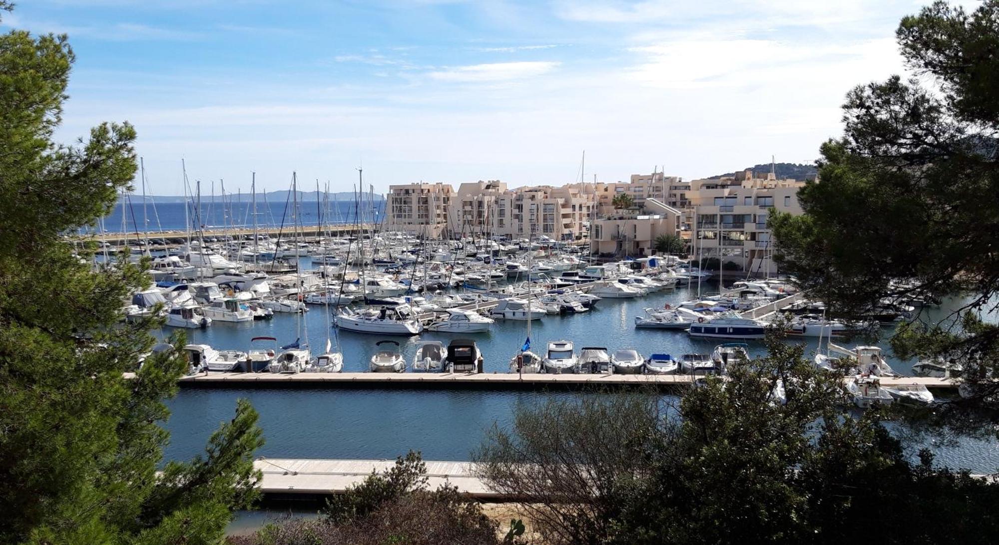 T2 Terrasse, Bormes Les Mimosas La Faviere, 5 Pers, 5 Mn A Pieds Des Plages Et Commerces Eksteriør billede